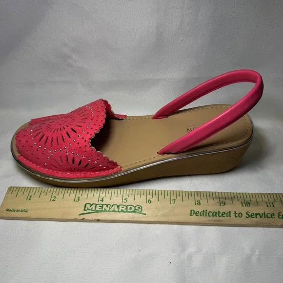 Kenneth Cole Reaction Coral Pink Laser Cut Wedge Sandals Fine Glass Laser 9.5 - Picture 9 of 9